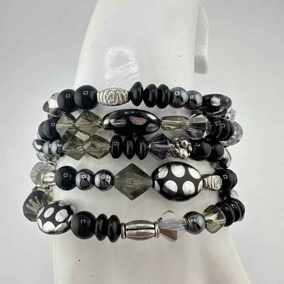6.75” Silver Tone Black Gray Clear Glass Beaded Memory Wire Wrap Bracelet - Picture 1 of 5